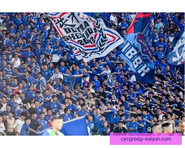 中超联赛新赛季启幕，球迷期待精彩瞬间与激情四溢对决。